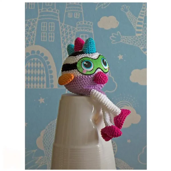 Hækleopskrift Candy Magazine 16 fra Svarta Fåret, Hækl de sjoveste figurer