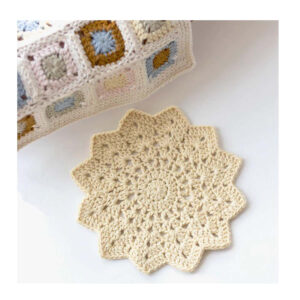 Krea Deluxe - Hækleopskrift - E-opskrift - Tilbehør til Familien Kanin ved puttetid