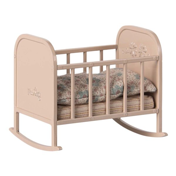 Maileg vugge til kaniner og mus rosa med sengetøj