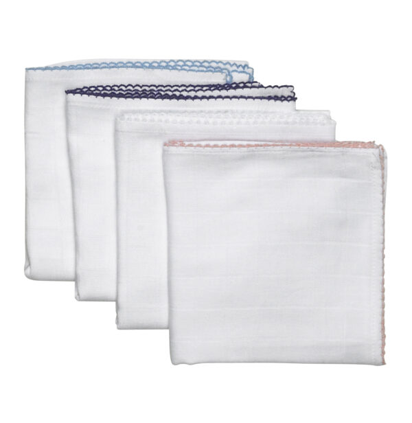 Stofble fra Pippi lyseblå hæklet kant