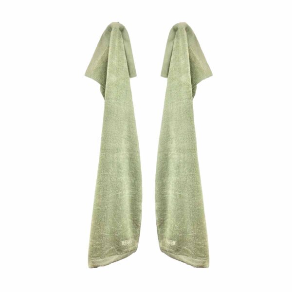 Personligt håndklæde støvet grøn med navn