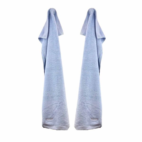 Personligt håndklæde lyseblå med navn