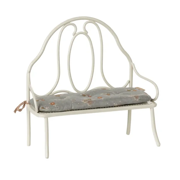 Maileg vintage bænk – til hyggelige stunder i miniature med mailegs kaniner