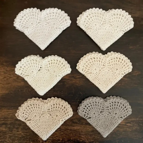 Hækleopskrift årets juleserviet 2021 fra Karen Klarbæk