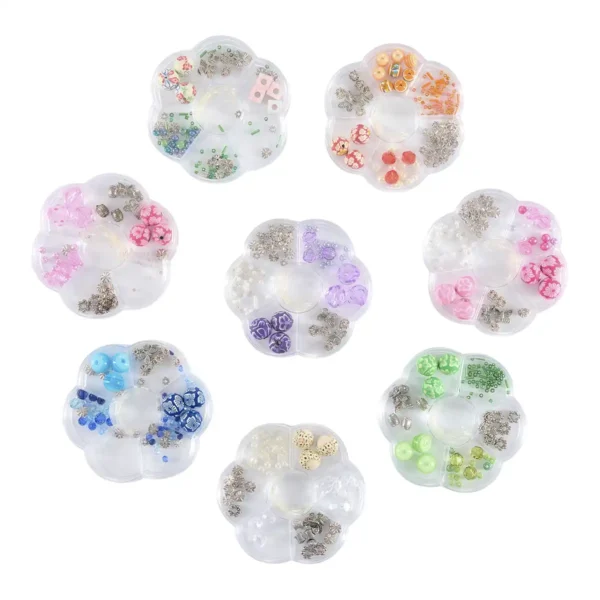 Perleæske med akryl perler til børn – otte farve varianter fyldt med kreativ leg og smukke perler