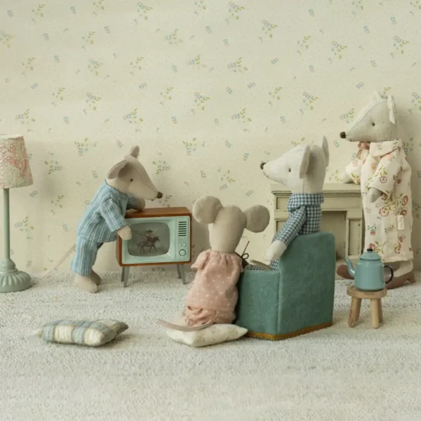 Maileg fjernsyn til dukkehus – træ fjernsyn med cowboy mus