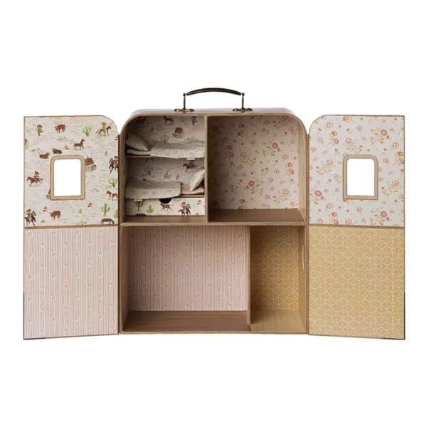 Maileg SuitCasa dukkehus til lillesøster og lillebror mus – Transportabelt dukkehus i pap med 4 rum